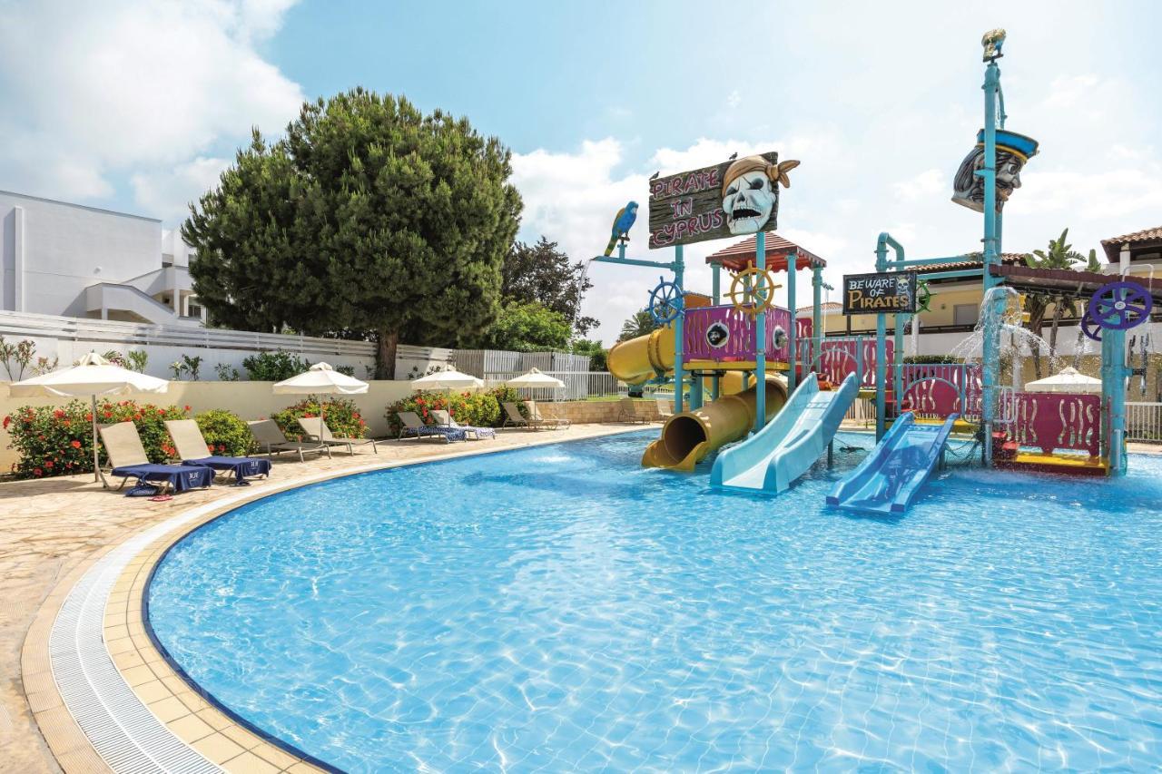 Atlantica Aeneas Resort Айя Напа Екстериор снимка