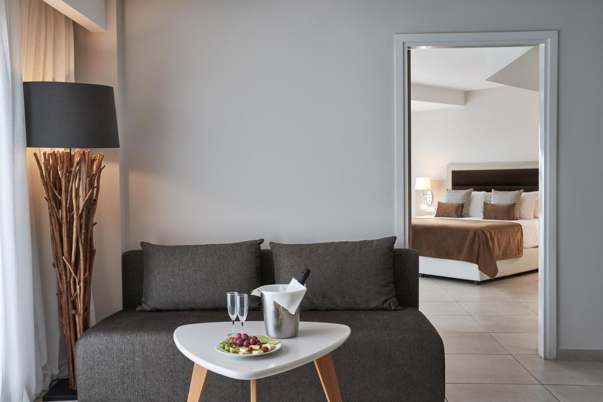 Atlantica Aeneas Resort Айя Напа Екстериор снимка