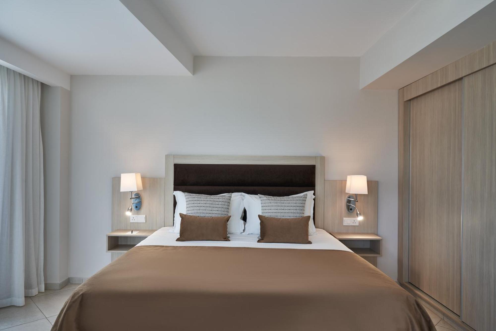 Atlantica Aeneas Resort Айя Напа Екстериор снимка