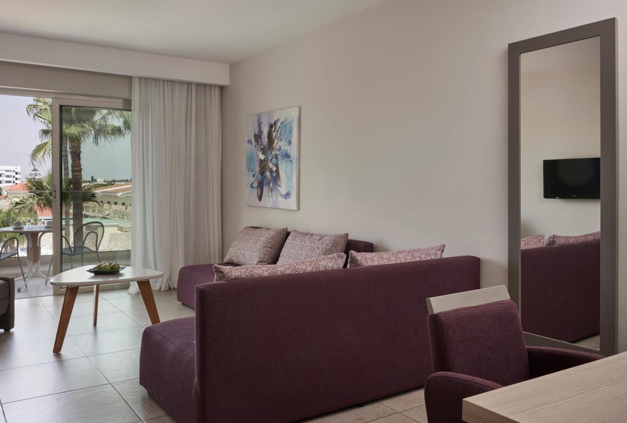 Atlantica Aeneas Resort Айя Напа Екстериор снимка