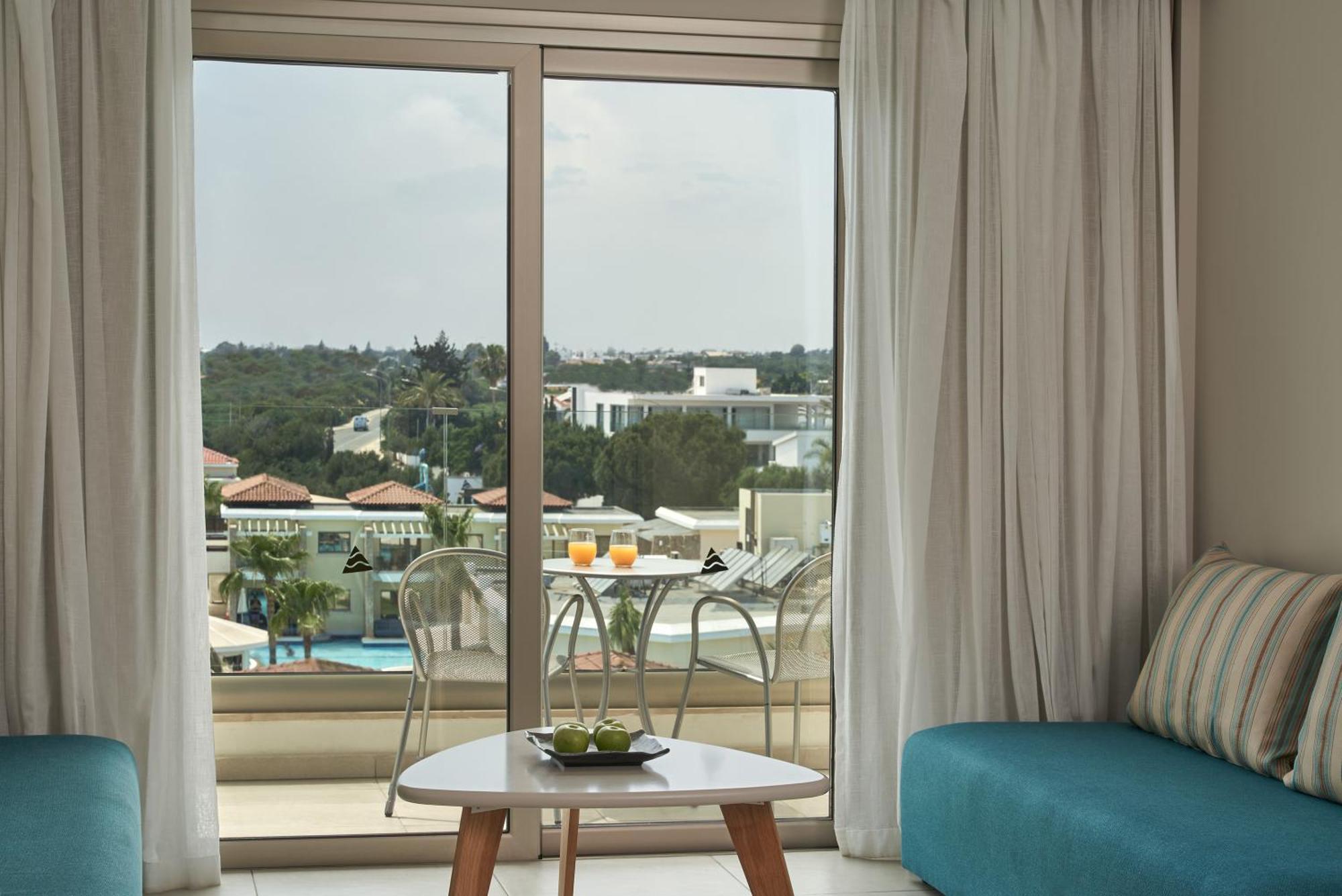 Atlantica Aeneas Resort Айя Напа Екстериор снимка