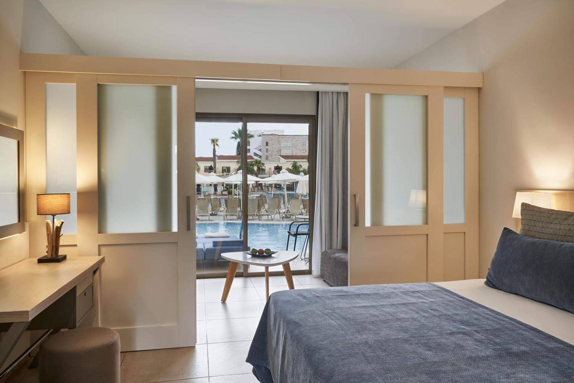 Atlantica Aeneas Resort Айя Напа Екстериор снимка