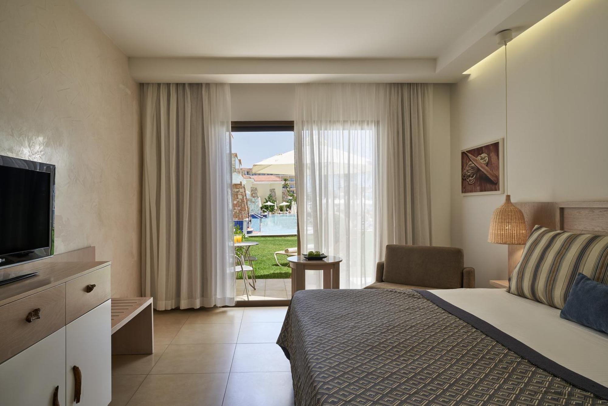 Atlantica Aeneas Resort Айя Напа Екстериор снимка