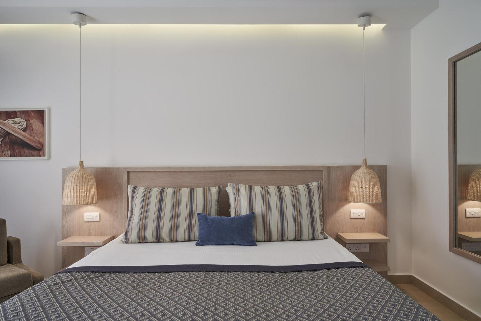 Atlantica Aeneas Resort Айя Напа Екстериор снимка