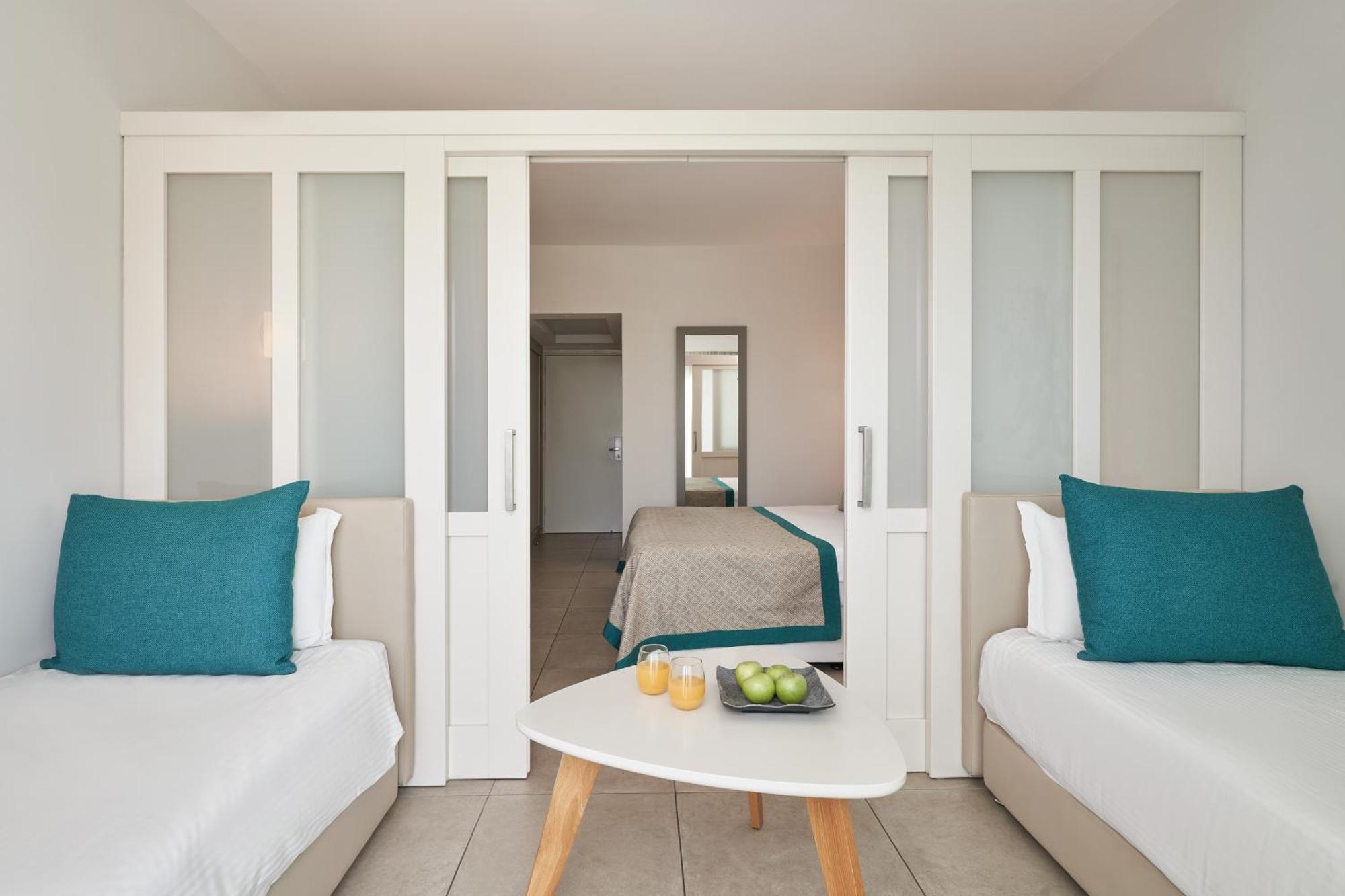 Atlantica Aeneas Resort Айя Напа Екстериор снимка