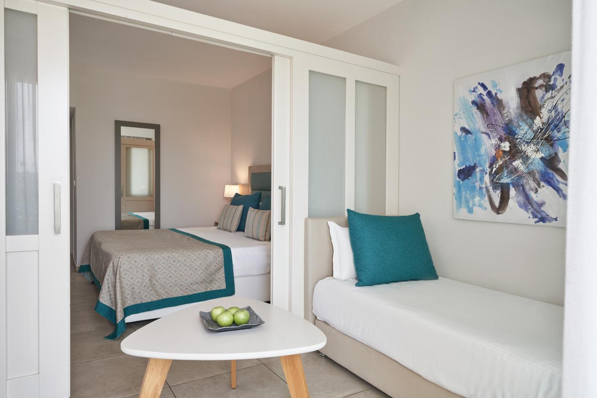 Atlantica Aeneas Resort Айя Напа Екстериор снимка