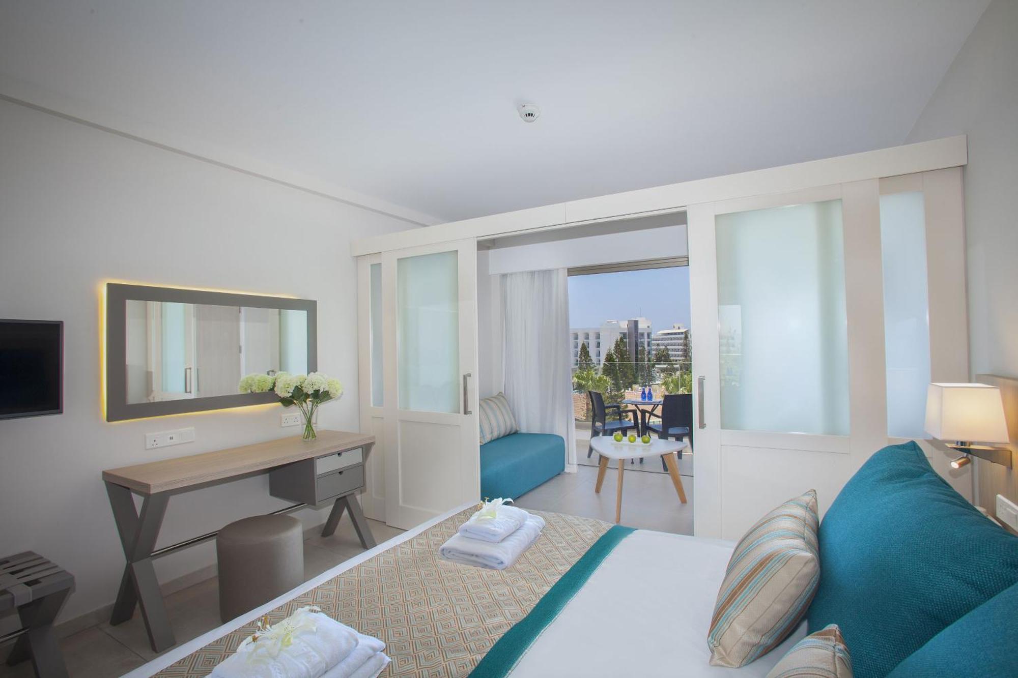Atlantica Aeneas Resort Айя Напа Екстериор снимка