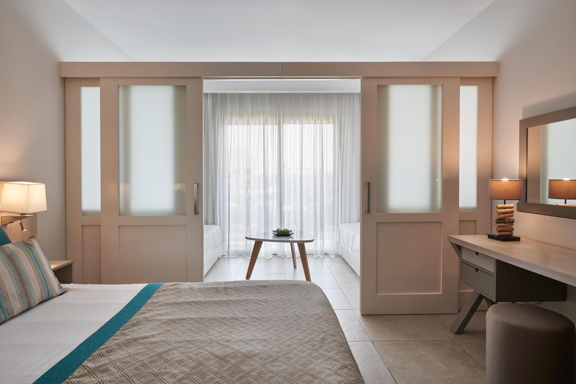 Atlantica Aeneas Resort Айя Напа Екстериор снимка